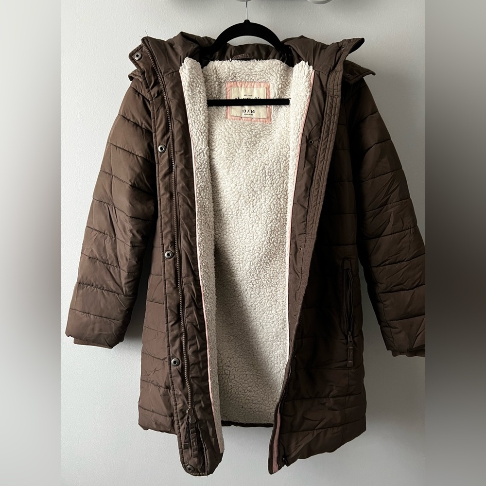 Abercrombie Kids Brown Hooded Puffer Jacket with Sherpa Lining Girls 13/14 - Picture 10 of 14